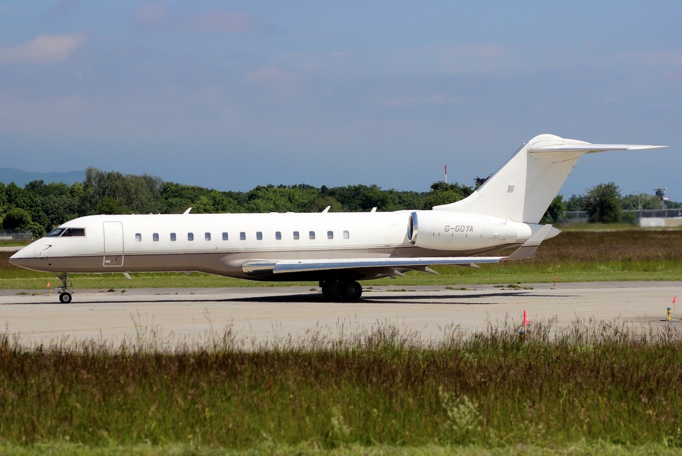Global Express 2000 For Sale | Exclusive Aircraft